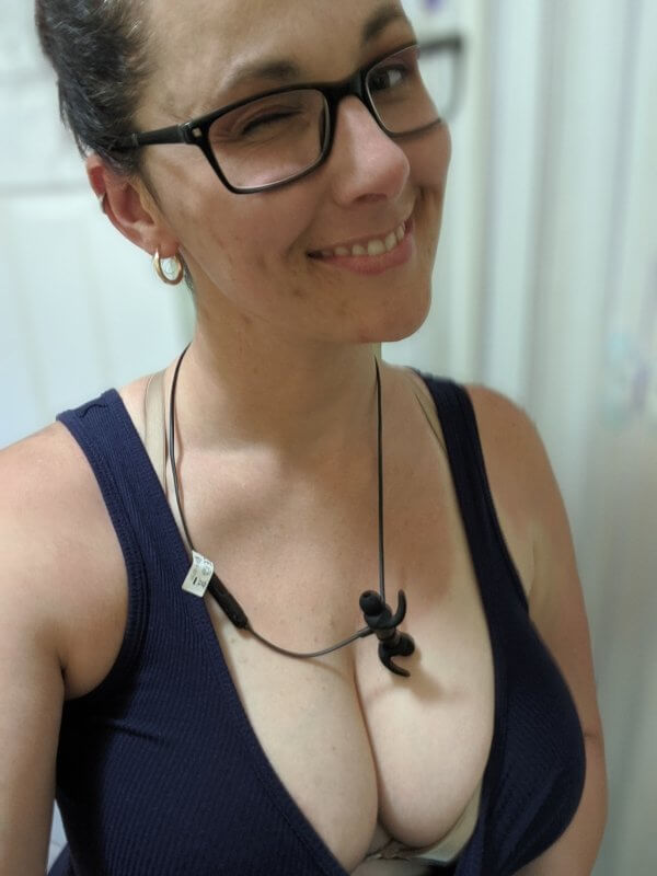 Sexy & Cute Busty Girls 