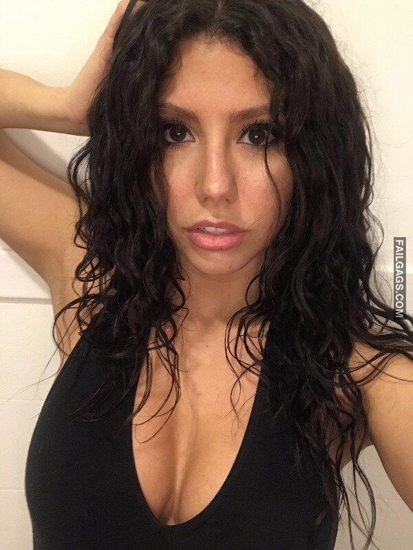 Let These Sexy Ladies Beautiful Eyes Take You to Dreamland 