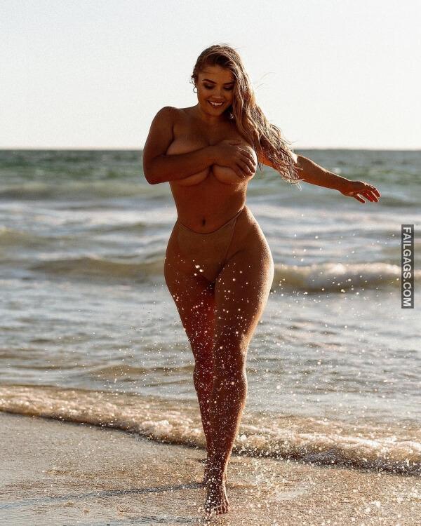 Hot Wet Girls 