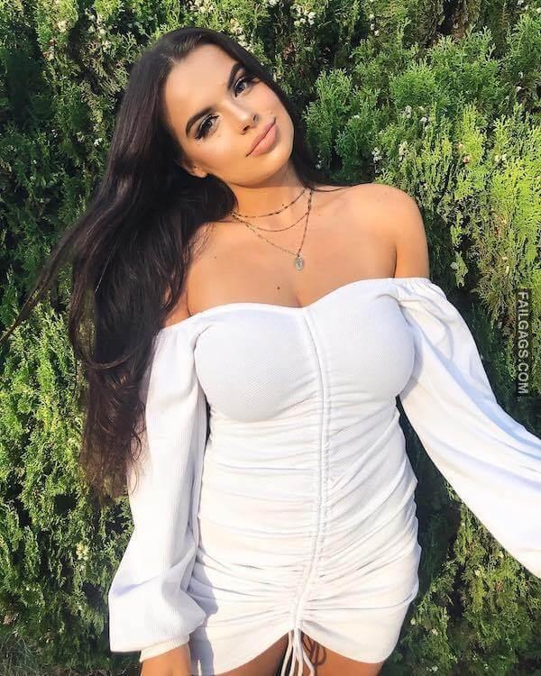 Sexy Girls in Tight Dresses 2