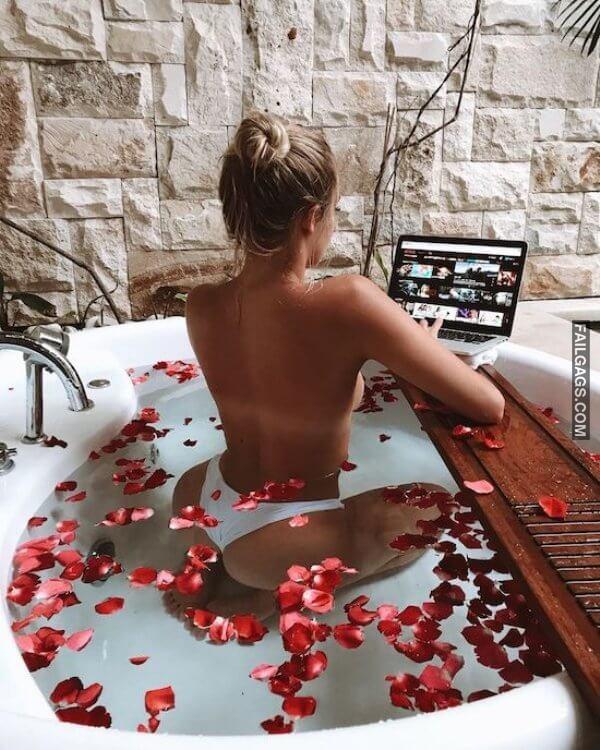 Hot Teen Girls in Wet Bikini 14