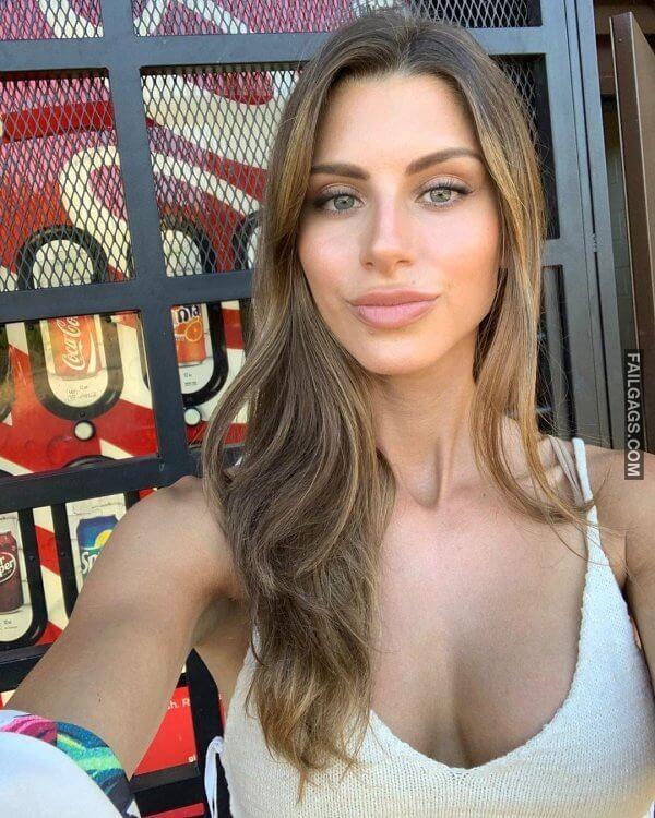 Hot Women With Big Boobs Taking Selfie 6