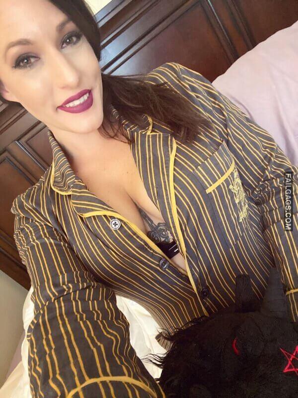 Hot Girls In Pajamas and lingerie 13