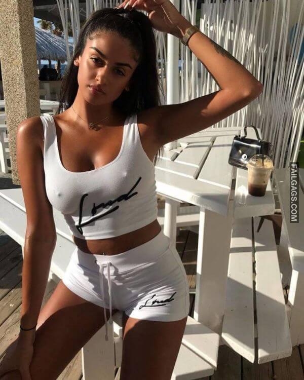 cute girls with big tits braless 17