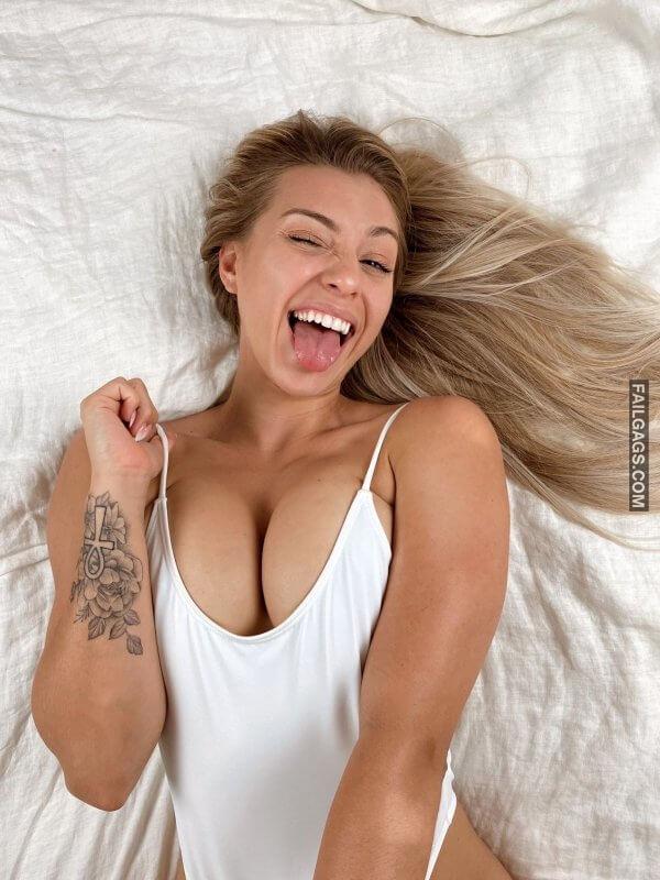 sexy girls with huge boobs 3