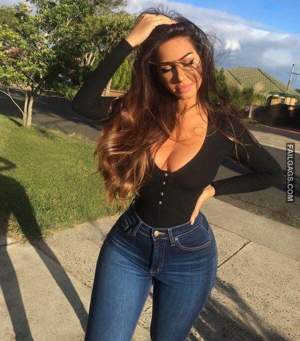 sexy girls with perfect Hip Waist Ratios 5