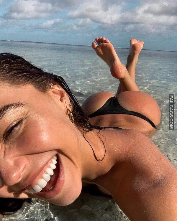 sexy teen girls with big butt over back 1