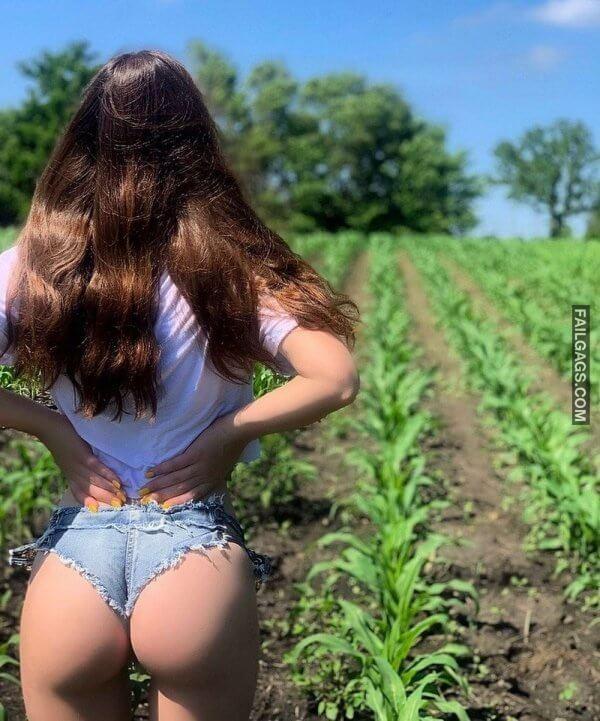 sexy teen girls with big ass in Shorts 23