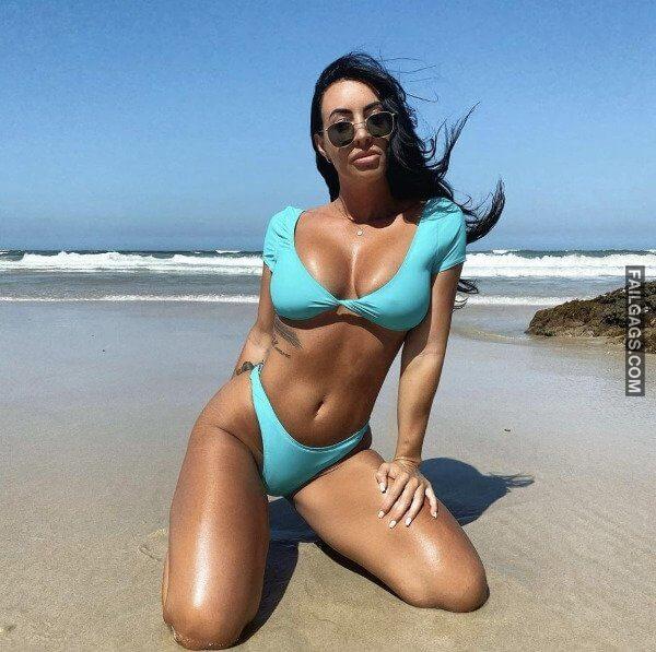 Hot Brunette Girls With Sexy Body 2