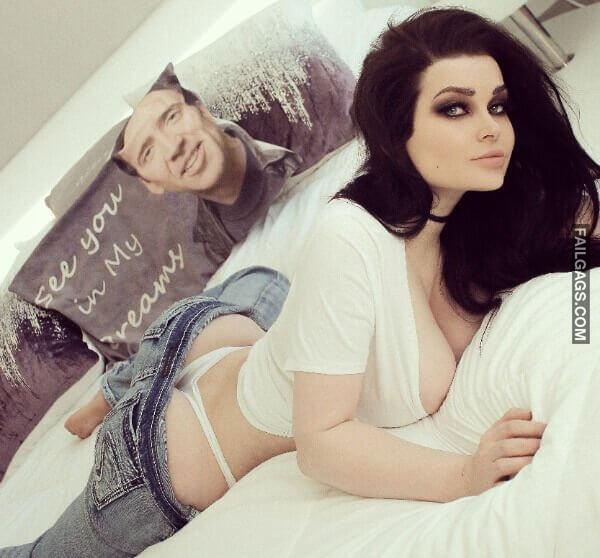 Sexy Girls Bending Over Showing Big Ass 3