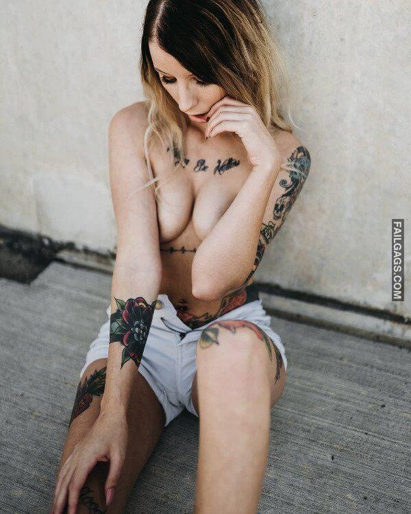 Sexy Tattooed Girls With Big Boobs 8