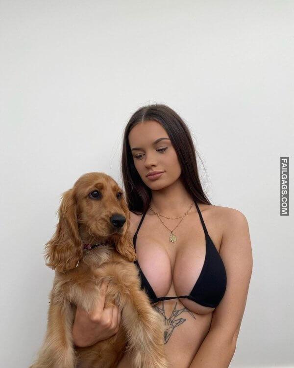 Hot Teen Girls With Big Boobs Busting Out of Clothes 13