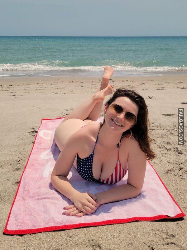 Sexy Bikini Girls With Hot Body 4