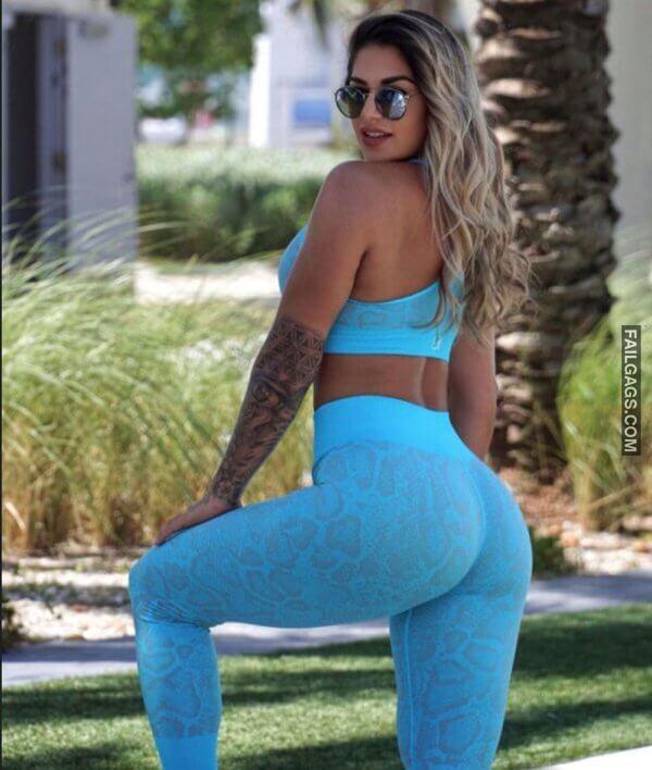 Sexy Tattooed Girls With Hot Body 1