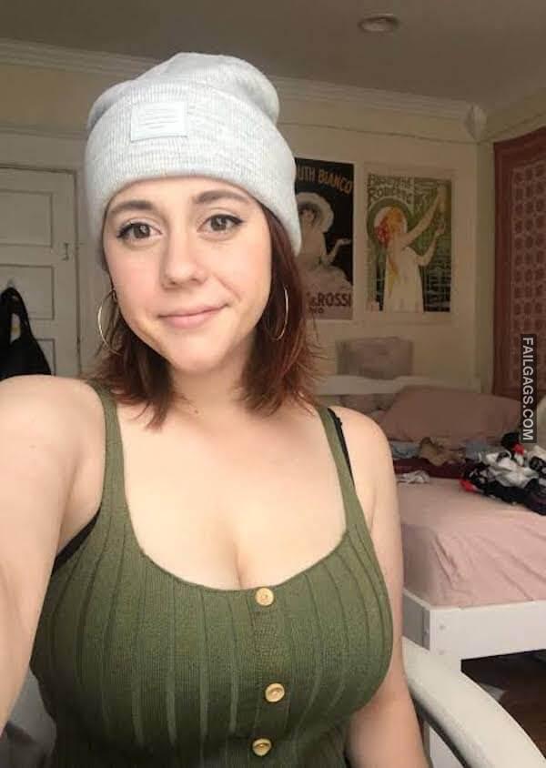 Hot Busty Teen Girls Showing Huge Boobs 11