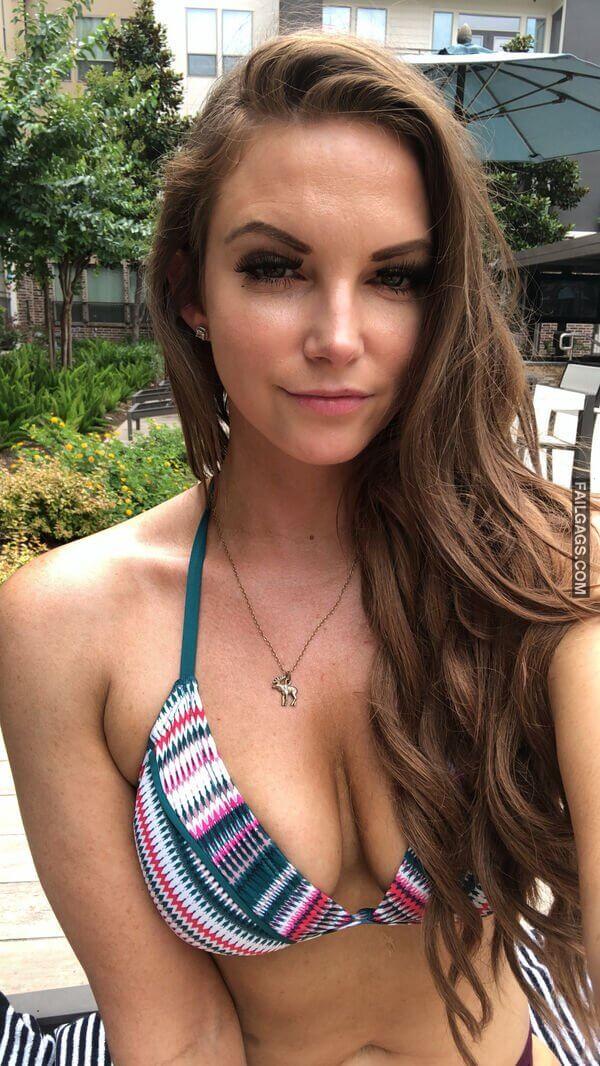 Sexy Brunette Busty Girls Showing Big Tits 9