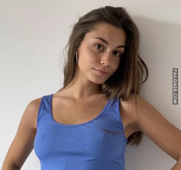 Cute Teen Girls Showing Hard Nipple 2