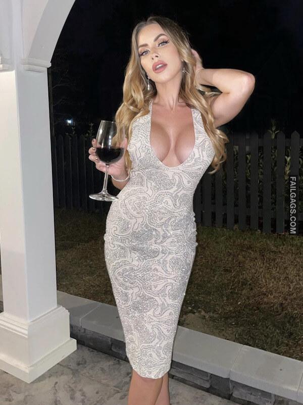 Sexy Teen Girls in Tight Dressed Showing Hot Body 10