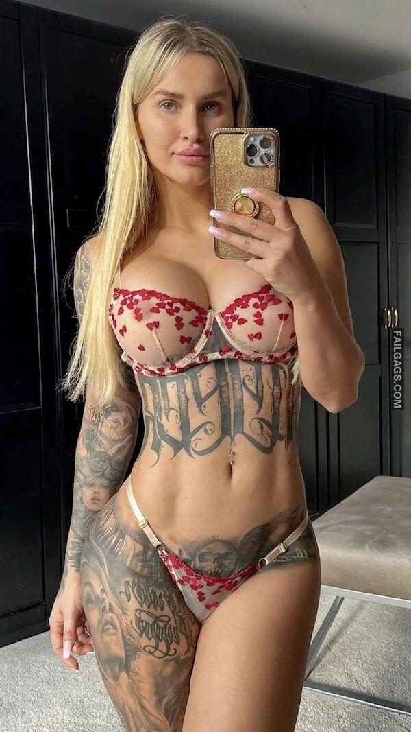 Beautiful Teen Girls Showing Huge Boobs 1