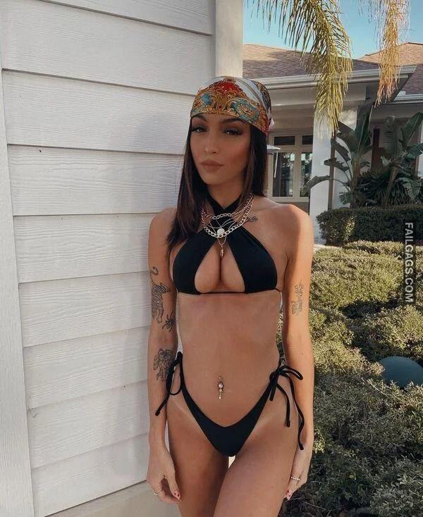 Sexy Teen Girls in Bikini Showing Tan Lines 7