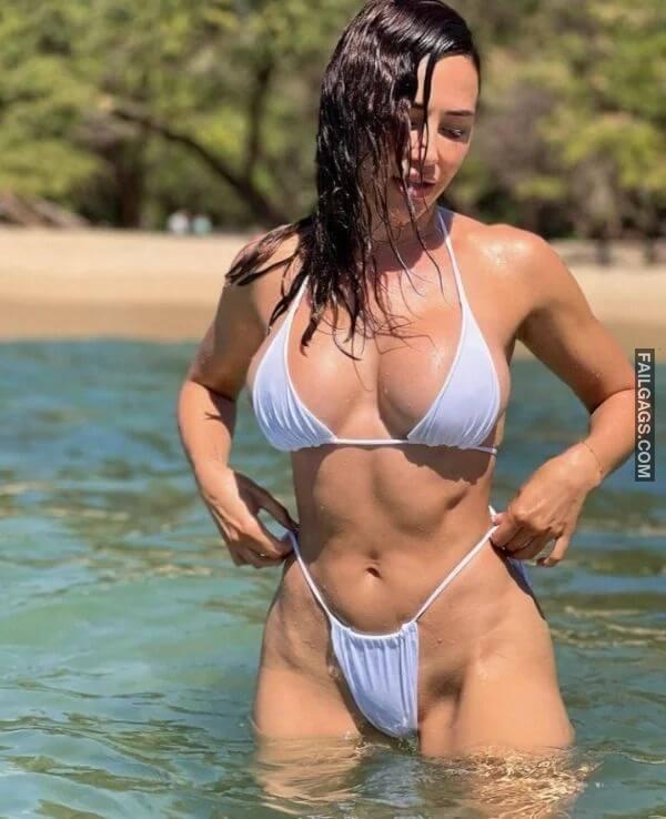 Beautiful Teen Girls With Hot Body Tugging on Clothes 5