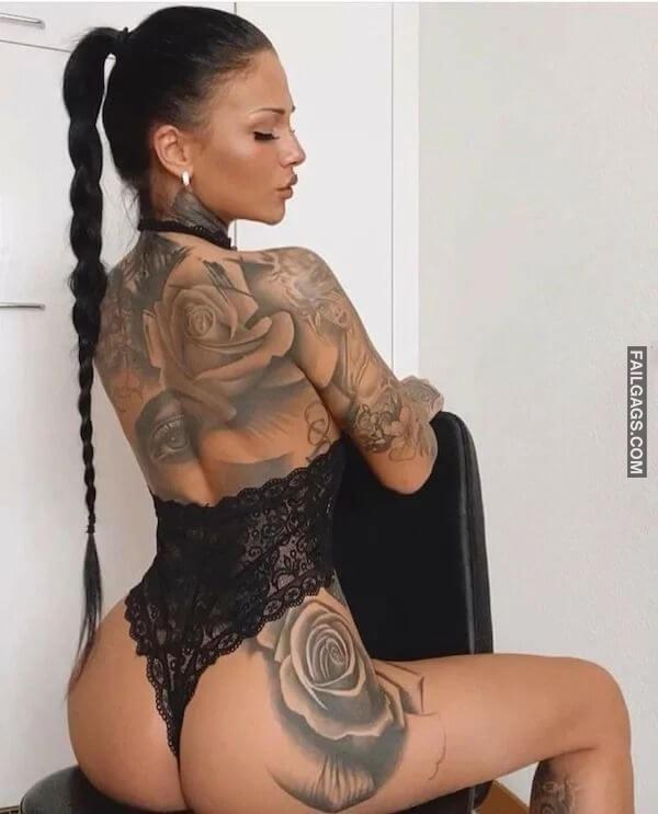 Hot College Girls With Big Ass Bend at the Waist 8