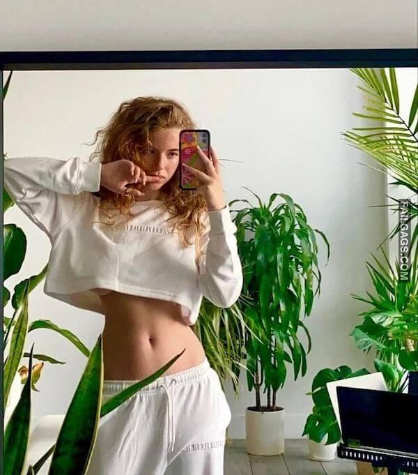 Hot Girls in Pajamas Showing Sexy Body 5