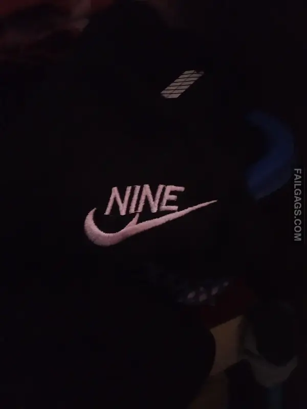 13 Hilarious Knockoff Fails That Vaguely Resemble Famous Brands (12)